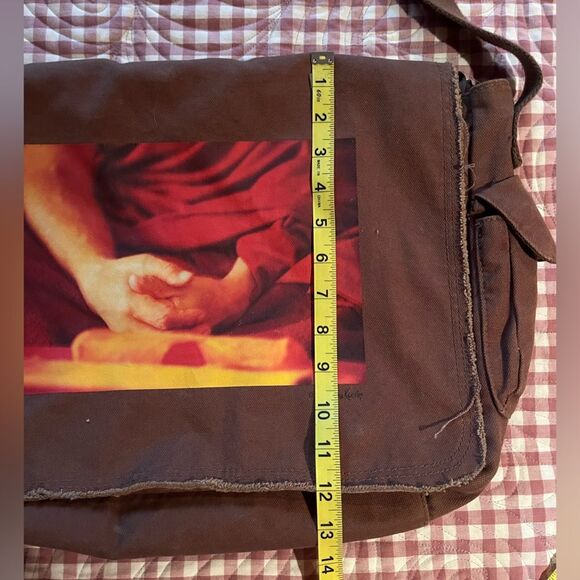 Dharma Love canvas yoga messenger‎ bag, authentic and in excellent condition. - Picture 15 of 15
